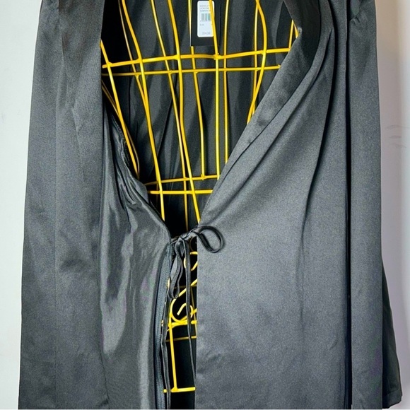 NWT Frederick’s of Holiday Black Satin Lattice Lacing Robe with Self Tie Belt, M - Picture 12 of 16